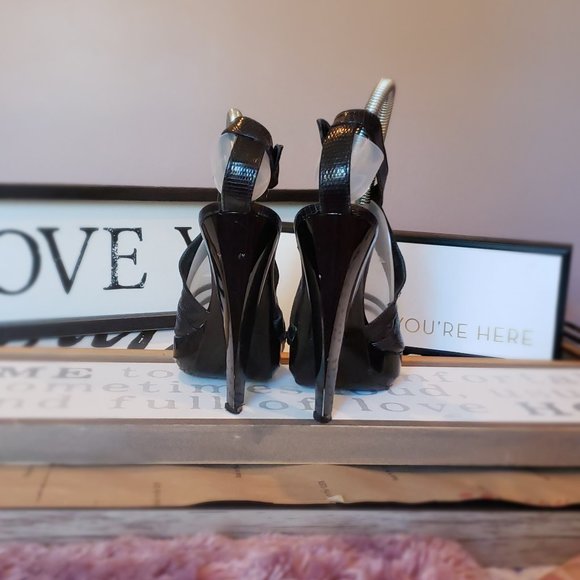 Burberry Python🔥5" Platform Heels - Picture 3 of 16